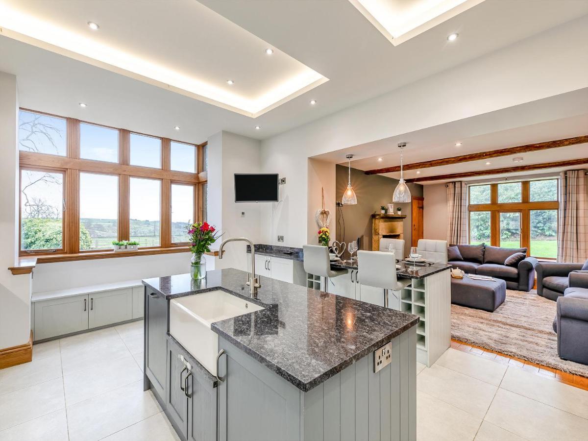 Buntingfield Farmhouse Villa Ashover Esterno foto